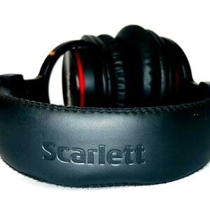 Scarlett Focusrite studio headphones